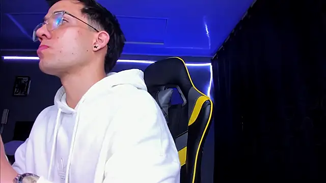 alexgiraldo   online show from 14, 11, 2025