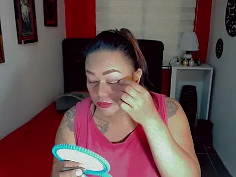 Snapshot of EmmaKantutera chatting on 16, 6, 2026 EmmaKantutera online show from 16, 6, 2026