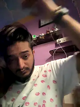 Snapshot of seenu2101 chatting on 24, 10, 2025 seenu2101 online show from 24, 10, 2025