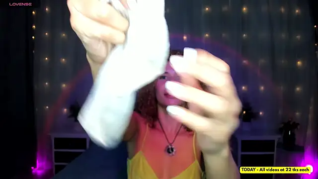 Evolet Bee online show from 18, 4, 2026