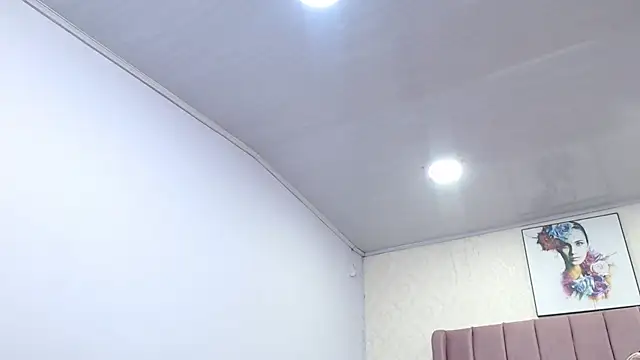 AriannaAdames online show from 4, 4, 2026