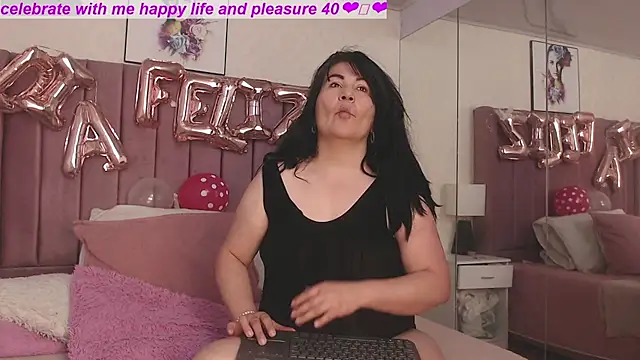 AriannaAdames online show from 13, 7, 2026