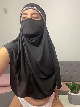 jade nassar online show from 8, 9, 2025