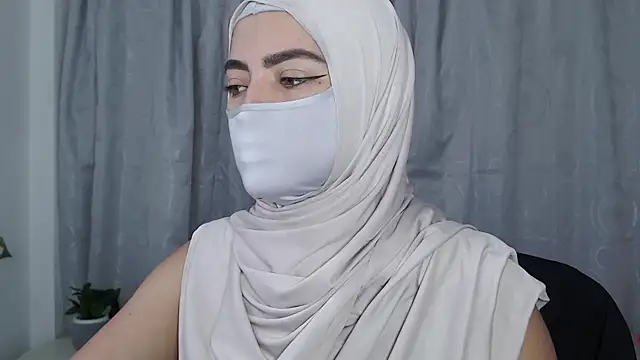 Snapshot of jade_nassar chatting on 5, 5, 2026 jade nassar online show from 5, 5, 2026