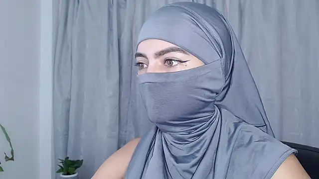 Snapshot of jade_nassar chatting on 8, 5, 2026 jade nassar online show from 8, 5, 2026
