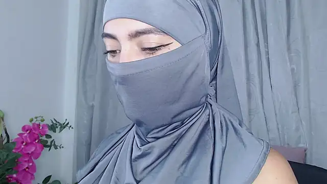 Snapshot of jade_nassar chatting on 27, 5, 2026 jade nassar online show from 27, 5, 2026