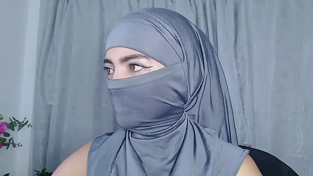 Snapshot of jade_nassar chatting on 27, 5, 2026 jade nassar online show from 27, 5, 2026