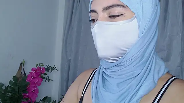 Snapshot of jade_nassar chatting on 28, 5, 2026 jade nassar online show from 28, 5, 2026