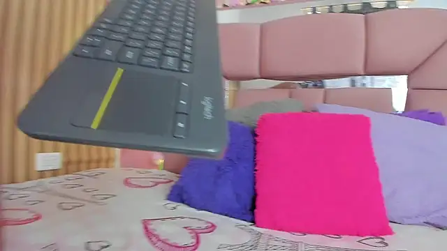 Snapshot of Mila_grace_ chatting on 10, 6, 2026 Mila grace online show from 10, 6, 2026