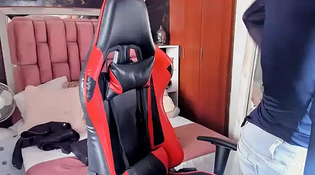 Snapshot of sara_slut21 chatting on 16, 1, 2025 sara slut21 online show from 16, 1, 2025