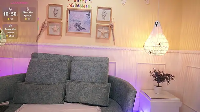 LoonaNyx online show from 11, 10, 2025