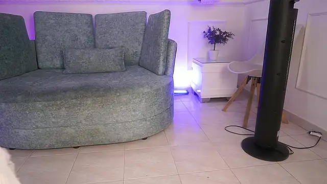 LoonaNyx online show from 14, 10, 2025