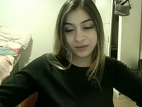 Snapshot of Becca_B chatting on 16, 5, 2026 Becca B online show from 16, 5, 2026