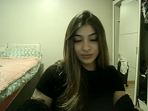 Snapshot of Becca_B chatting on 17, 5, 2026 Becca B online show from 17, 5, 2026