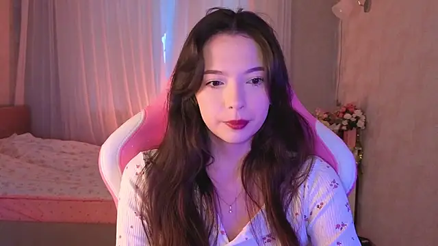 yuna sunshy online show from 21, 4, 2026