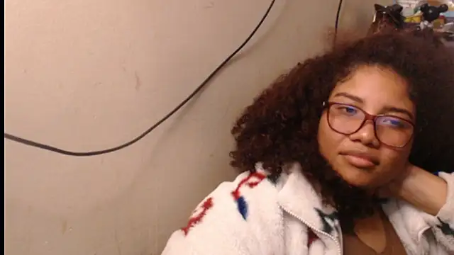 Snapshot of madelene chatting on 8, 3, 2026 madelene online show from 8, 3, 2026