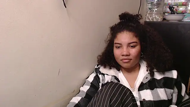 Snapshot of madelene chatting on 18, 5, 2026 madelene online show from 18, 5, 2026