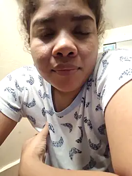 Snapshot of madelene chatting on 29, 5, 2026 madelene online show from 29, 5, 2026