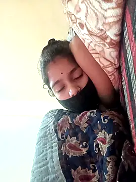 Snapshot of Basanti_143 chatting on 6, 11, 2025 Basanti 143 online show from 6, 11, 2025