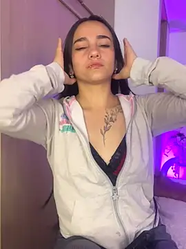 MiaRousexxx  online show from 4, 11, 2025