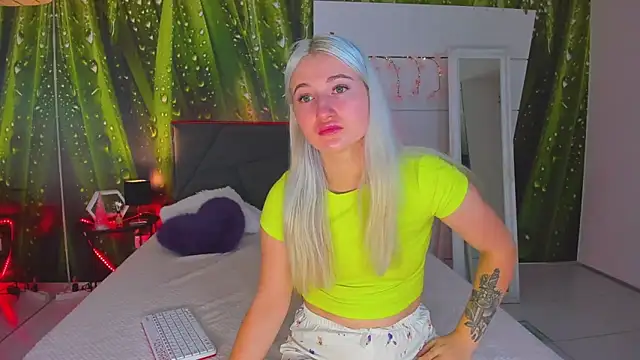 HollyTailors online show from 21, 10, 2025