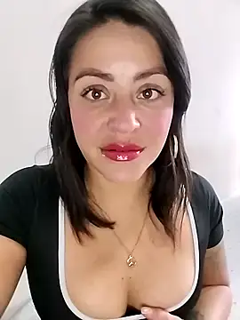 Snapshot of MiaWelkin chatting on 9, 10, 2025 MiaWelkin online show from 9, 10, 2025