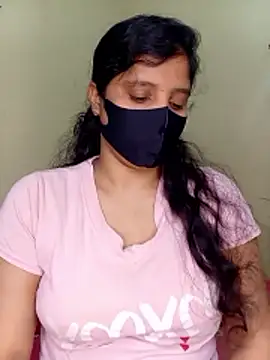 Rose-luckey online show from 19, 4, 2026