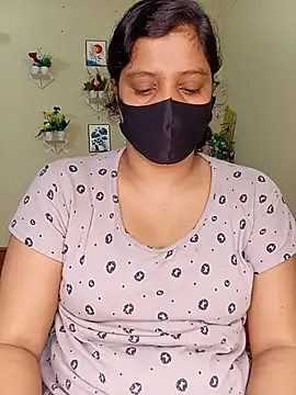 Rose-luckey online show from 19, 7, 2026