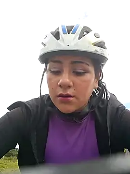 CAROLINE  07 online show from 24, 9, 2025