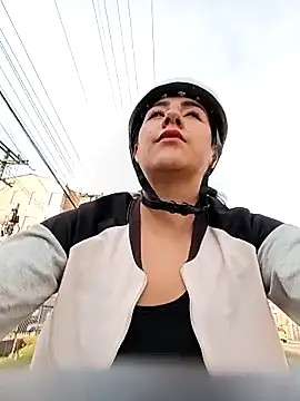 CAROLINE  07 online show from 18, 4, 2026