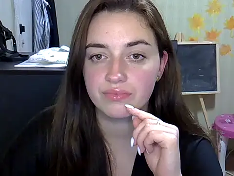 daniella brun online show from 18, 10, 2025