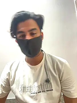 Snapshot of hottestboy03 chatting on 12, 9, 2025 hottestboy03 online show from 12, 9, 2025