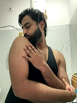 Snapshot of hottestboy03 chatting on 5, 10, 2025 hottestboy03 online show from 5, 10, 2025