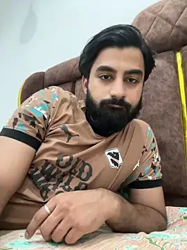 Snapshot of hottestboy03 chatting on 16, 10, 2025 hottestboy03 online show from 16, 10, 2025