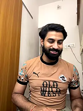 Snapshot of hottestboy03 chatting on 26, 10, 2025 hottestboy03 online show from 26, 10, 2025