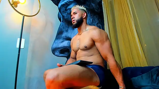 Massimo Cruz online show from 7, 10, 2025