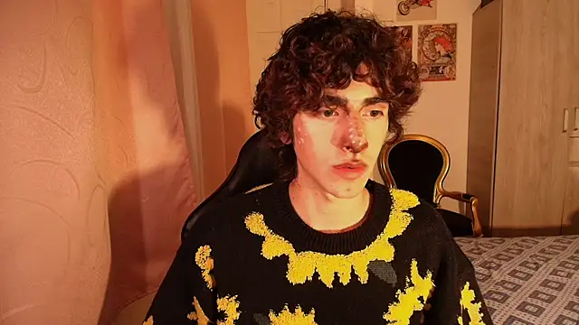 Nude Boy18 online show from 1, 11, 2025