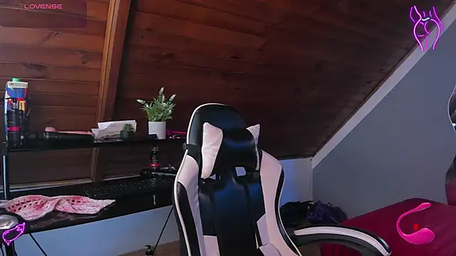 Snapshot of yumi_hanna chatting on 17, 12, 2025 yumi hanna online show from 17, 12, 2025