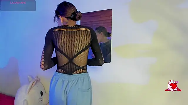 Snapshot of yumi_hanna chatting on 9, 1, 2026 yumi hanna online show from 9, 1, 2026