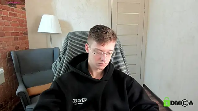 Harm Dick online show from 28, 9, 2025