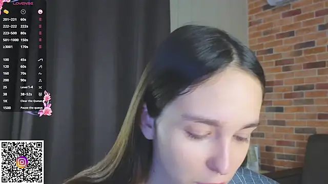 Snapshot of SoftieDream chatting on 1, 12, 2025 SoftieDream online show from 1, 12, 2025