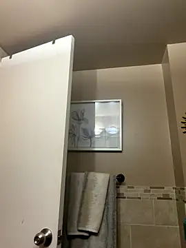 Snapshot of allybluee777 chatting on 17, 11, 2025 allybluee777 online show from 17, 11, 2025