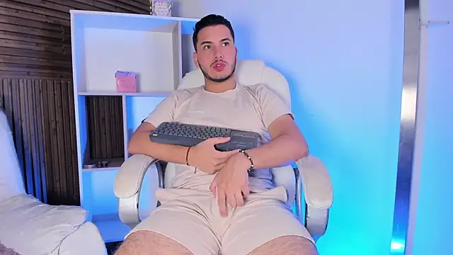 Axel grey  online show from 29, 10, 2025