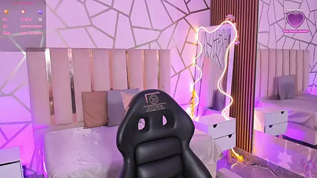 CYRUS TAY online show from 11, 4, 2026