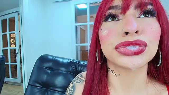 Snapshot of miss___abigail chatting on 15, 10, 2025 miss abigail online show from 15, 10, 2025