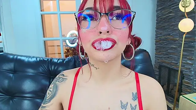 Snapshot of miss___abigail chatting on 22, 10, 2025 miss abigail online show from 22, 10, 2025