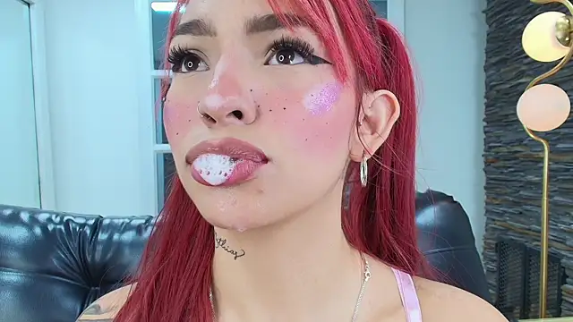 Snapshot of miss___abigail chatting on 20, 12, 2025 miss abigail online show from 20, 12, 2025