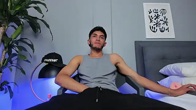 Tylerffoxx online show from 30, 5, 2026