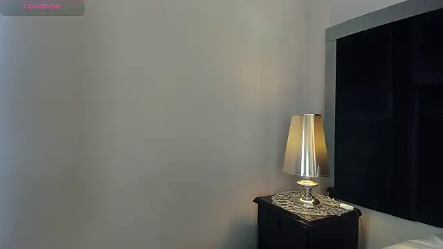 CarolineLee  online show from 12, 3, 2026