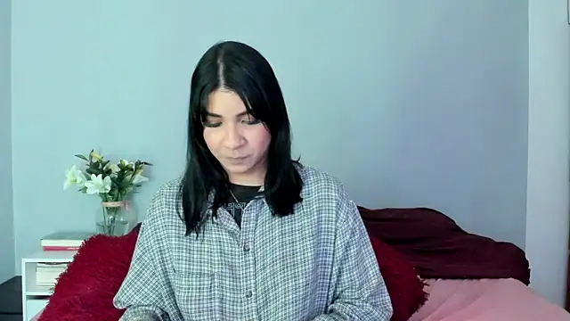 Laura-angeel online show from 27, 11, 2025